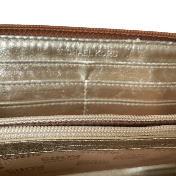Michael Kors MK Crossbody Bag and Continental Wallet Bundle - Picture 5 of 15
